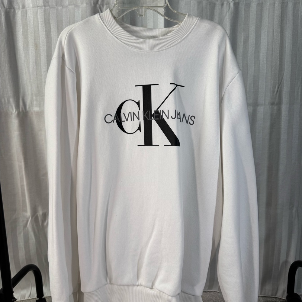 Calvin Klein Men's White Sweater - Picture 1 of 2